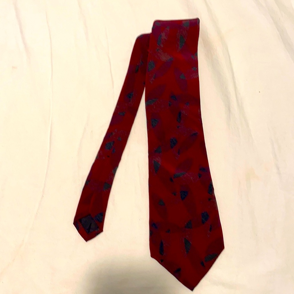 Vintage YVES SAINT LAURENT men’s silk tie
